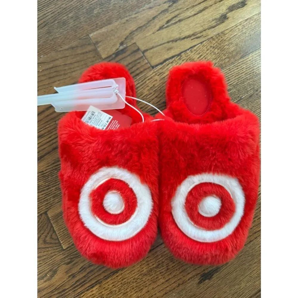 NWT New TARGET WONDERSHOP Bullseye Faux Fur Slippers Women 7 8 / Men 5 6 MEDIUM